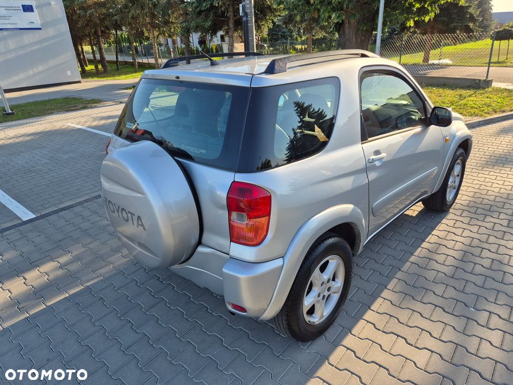 Toyota RAV4 D-4D 4x4 Sol - 13
