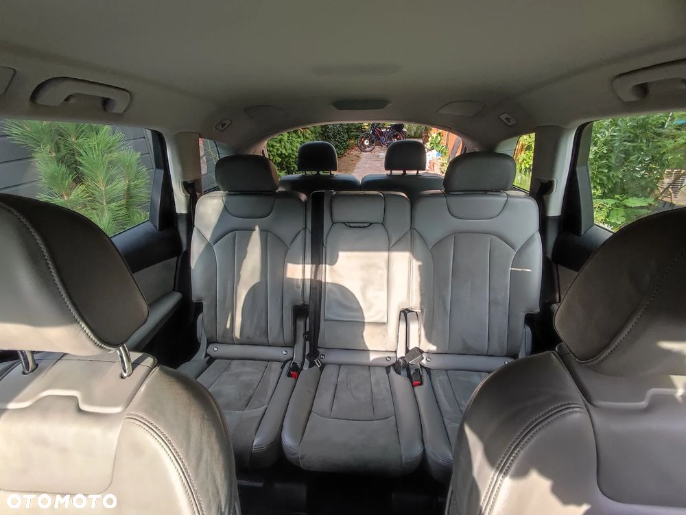 Audi Q7 - 8