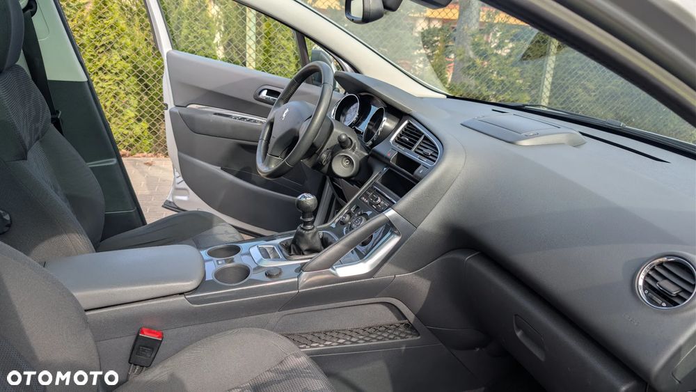 Peugeot 3008 HDi 115 Allure - 8