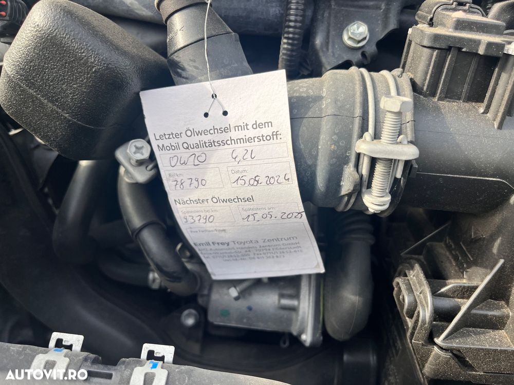 Toyota Prius (Hybrid) Sol - 27