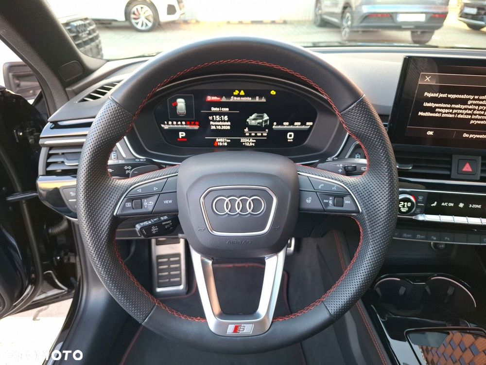 Audi A4 Avant - 32