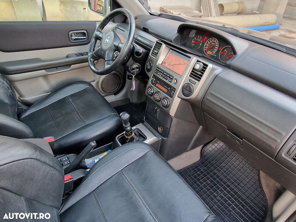 Nissan X-Trail 2.2 dCi 4x4 DPF Elegance - 7