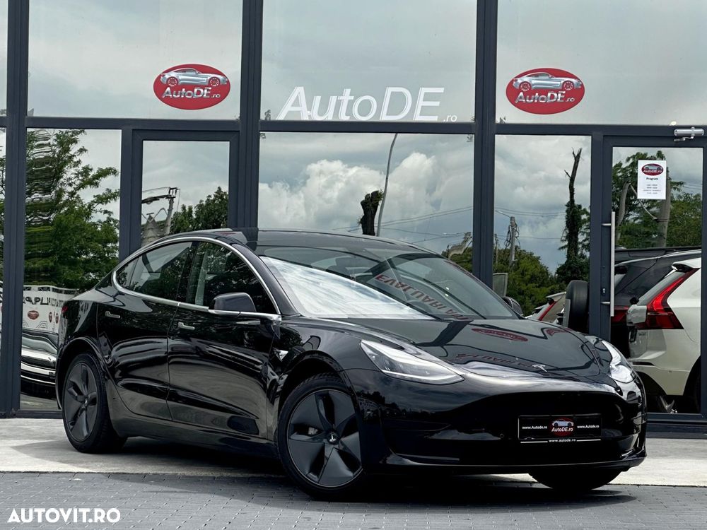 Tesla Model 3 - 2