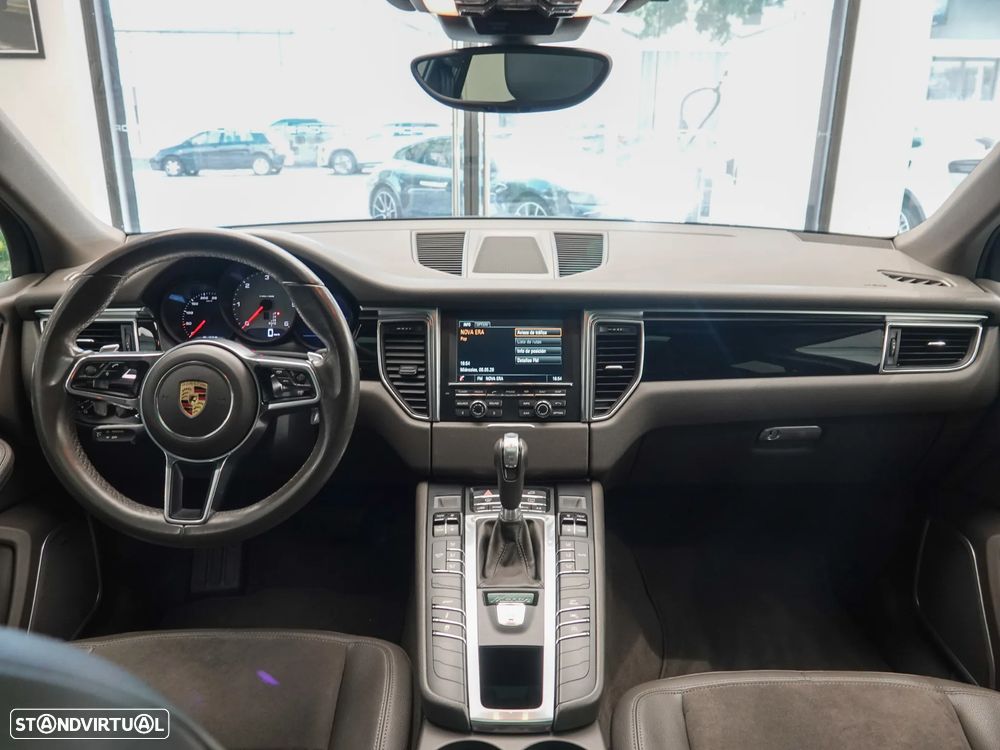 Porsche Macan S - 23