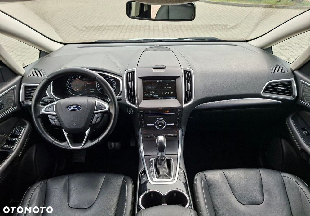 Ford S-Max - 25