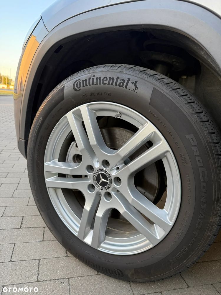 Mercedes-Benz GLA - 23