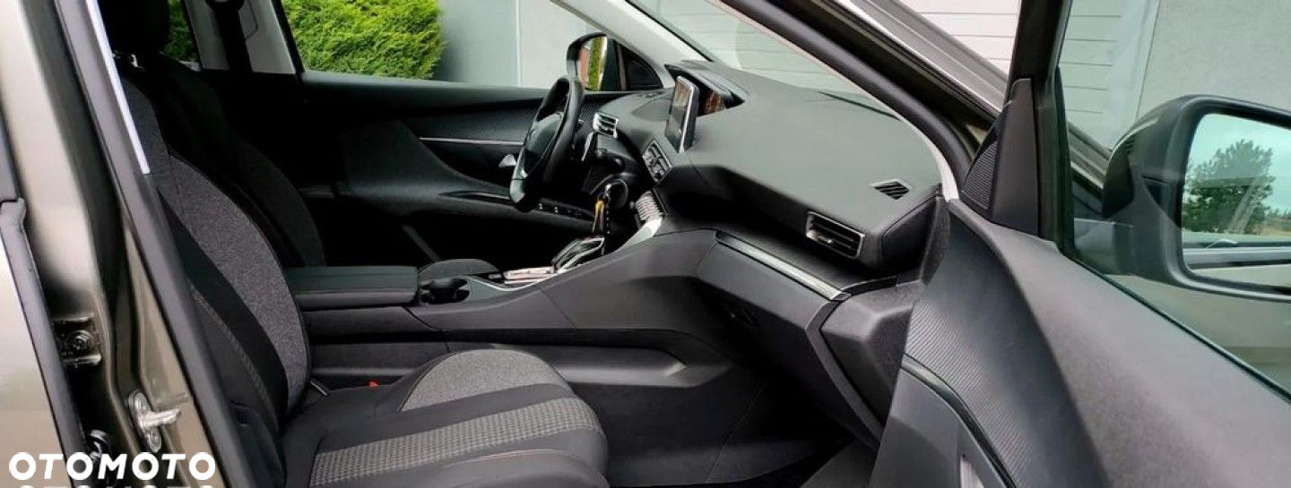 Peugeot 5008 - 3