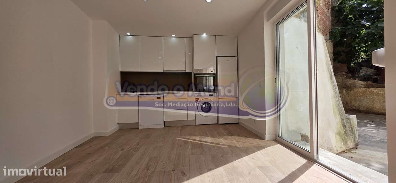Apartamento T3 em Alverca (ALV256) - Grande imagem: 2/16