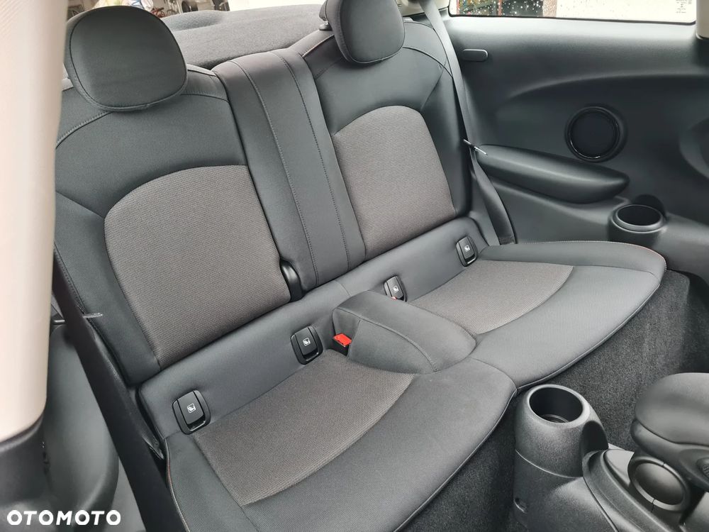 MINI ONE Standard - 23