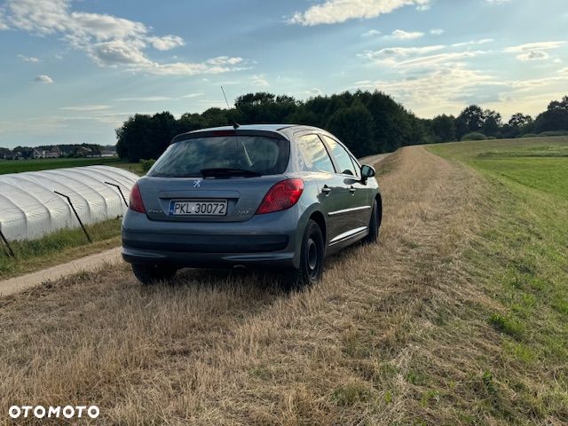 Peugeot 207 - 7