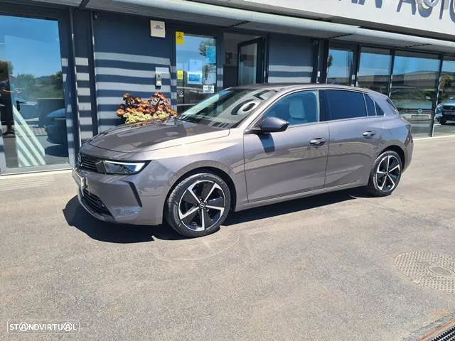 Opel Astra 1.2 T GS - 4