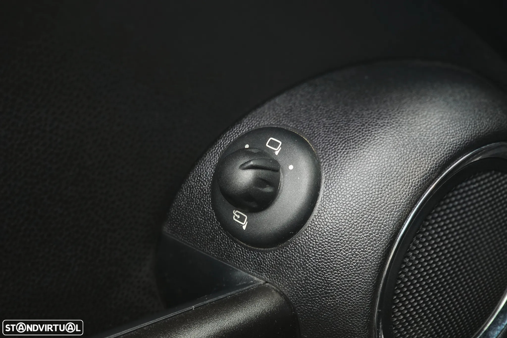 MINI Cabrio John Cooper Works 157g - 32