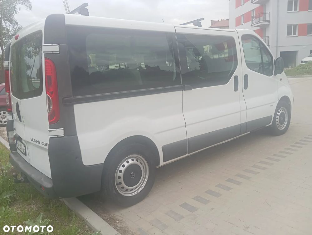 Opel Vivaro L2H1 2.9t - 8