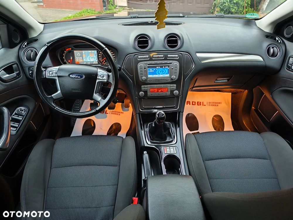 Ford Mondeo - 18