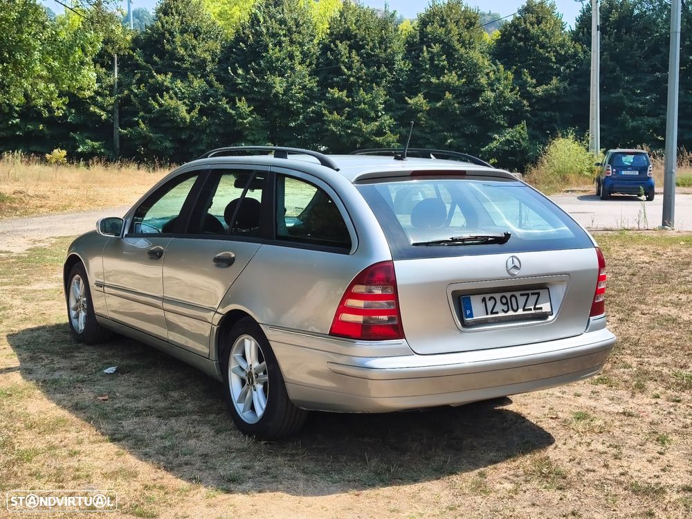 Mercedes-Benz C 220 — fotografia 59