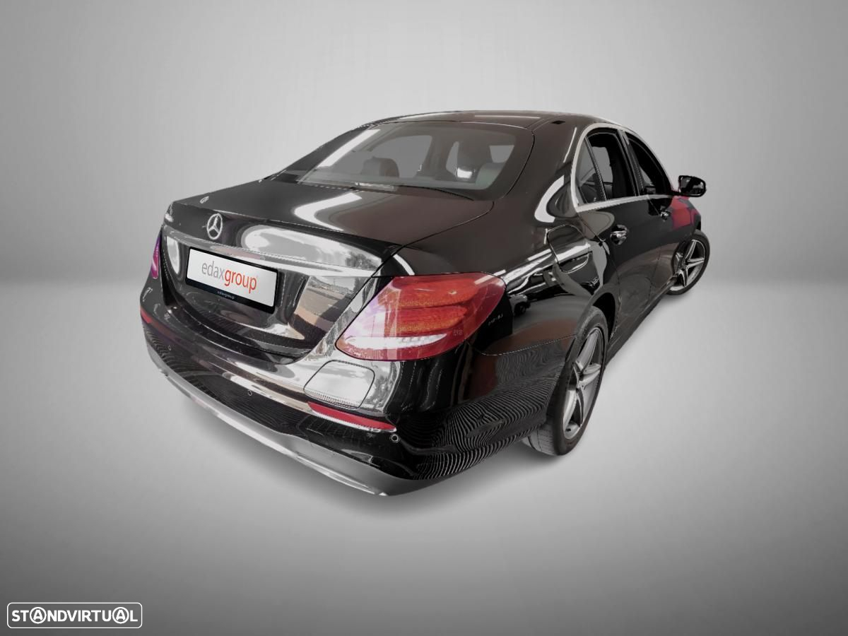 Mercedes-Benz E 300 de AMG Line - 2
