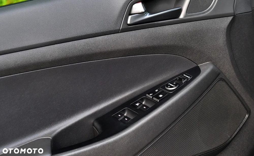 Hyundai Tucson 1.6 GDI BlueDrive GO 2WD - 16