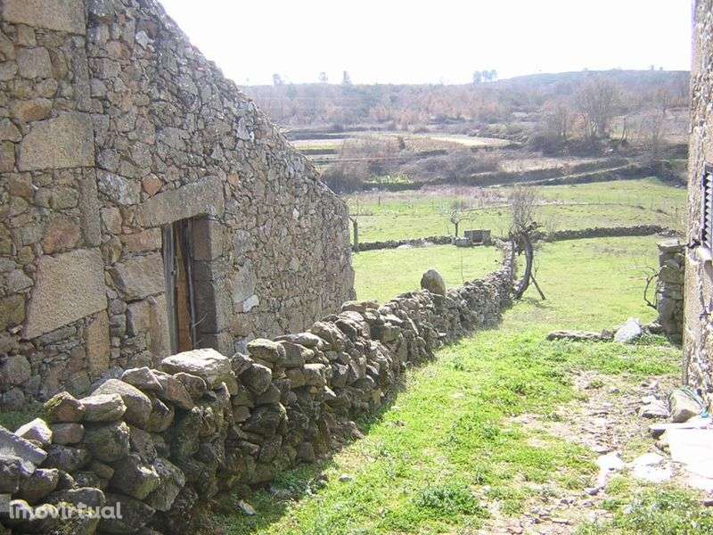 Terreno com casa rustica (projeto turismo rural) - Grande imagem: 2/4