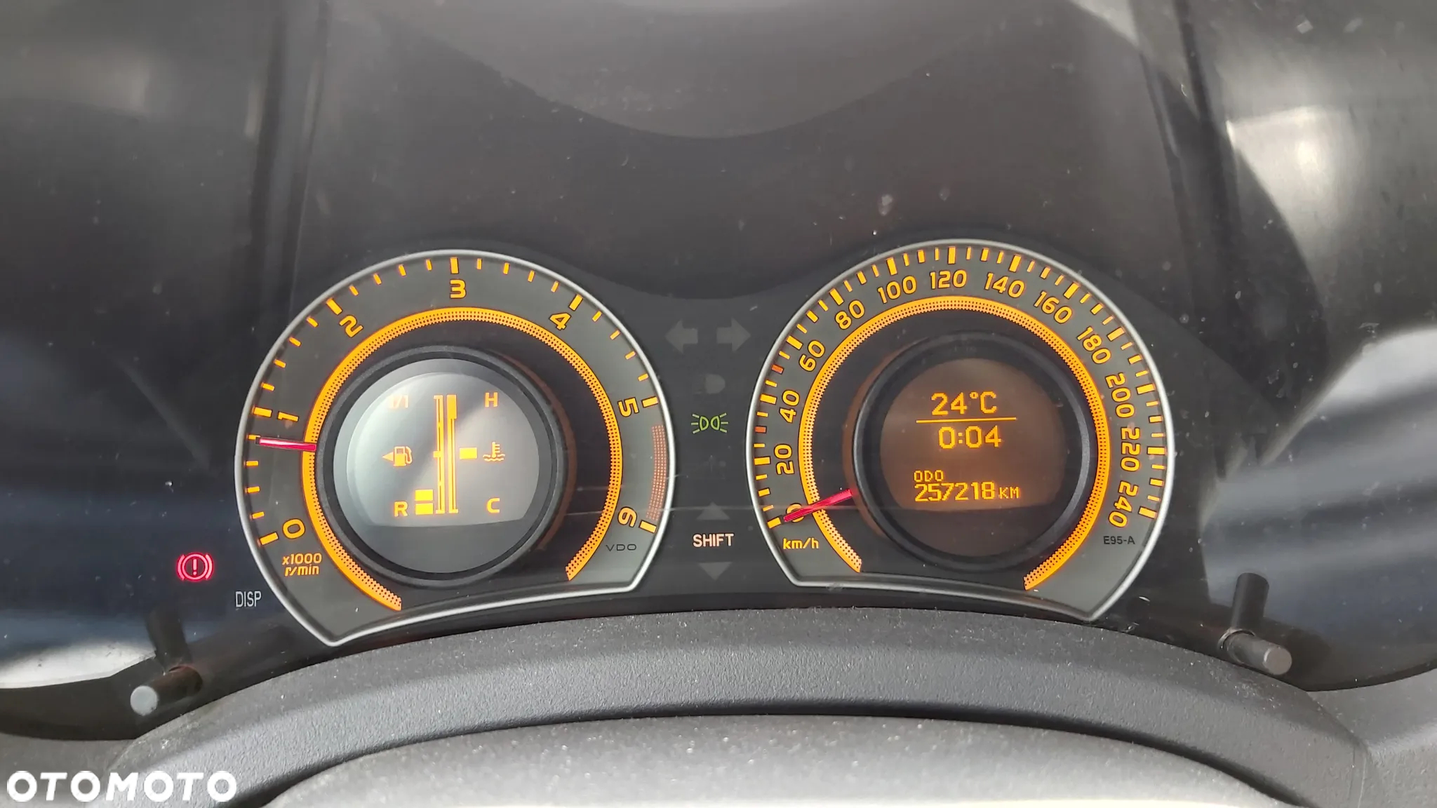 Toyota Auris 2.0 D-4D Executive - 19