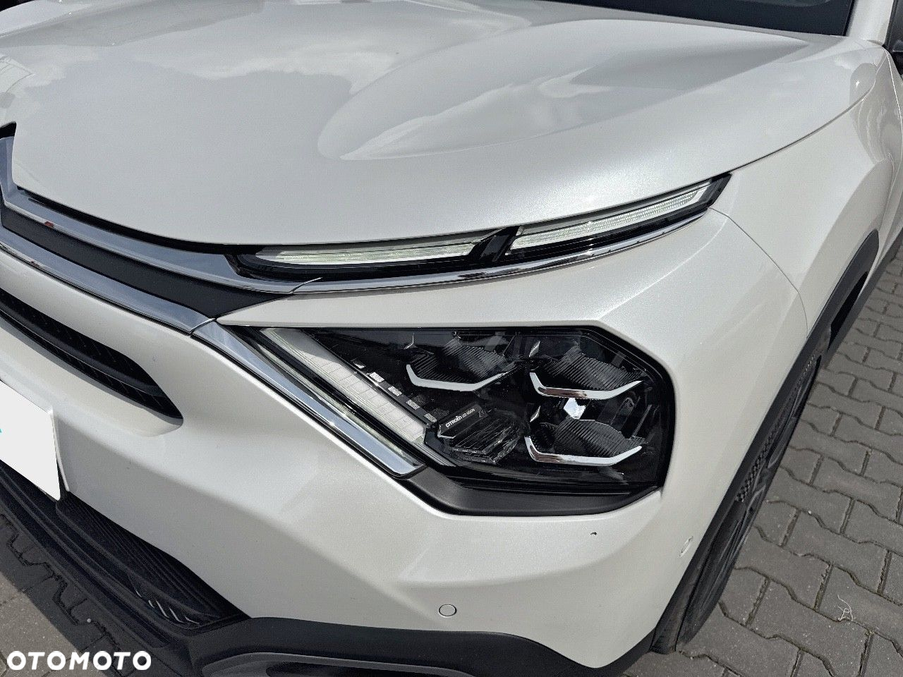 Citroën C4X e-C4 X EV136 50kWh Shine Pack - 12