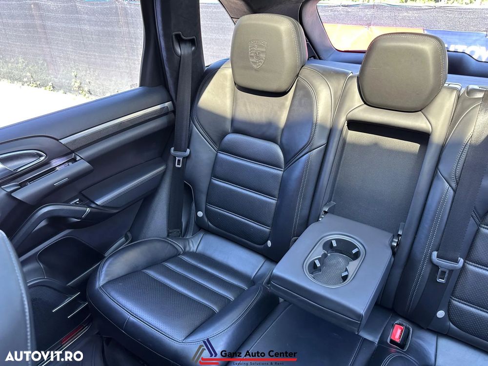Porsche Cayenne Platinum Edition - 14