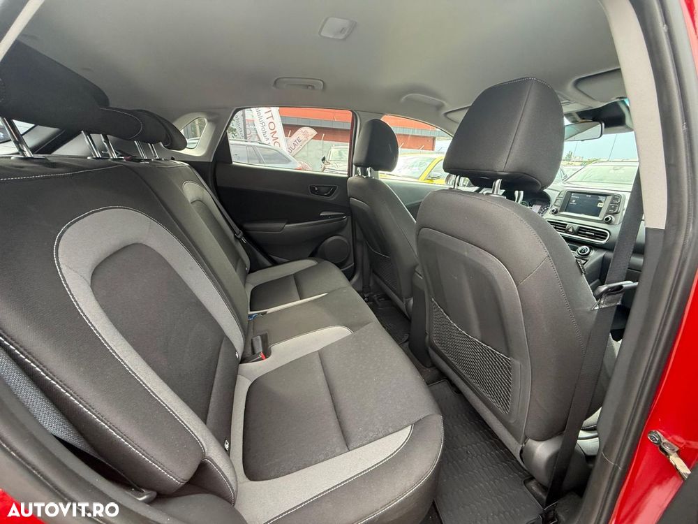 Hyundai KONA - 23