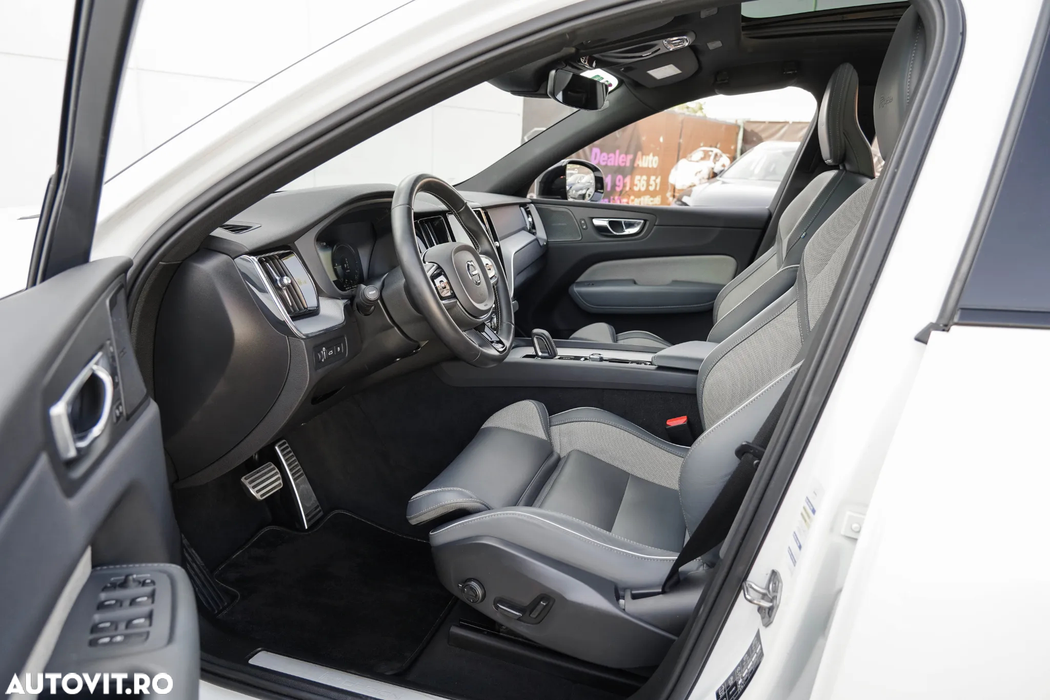 Volvo XC 60 T8 AWD Recharge Geartronic RDesign - 7