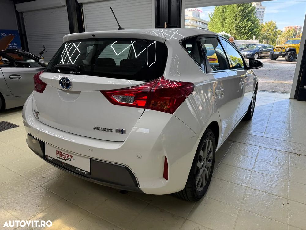 Toyota Auris - 6