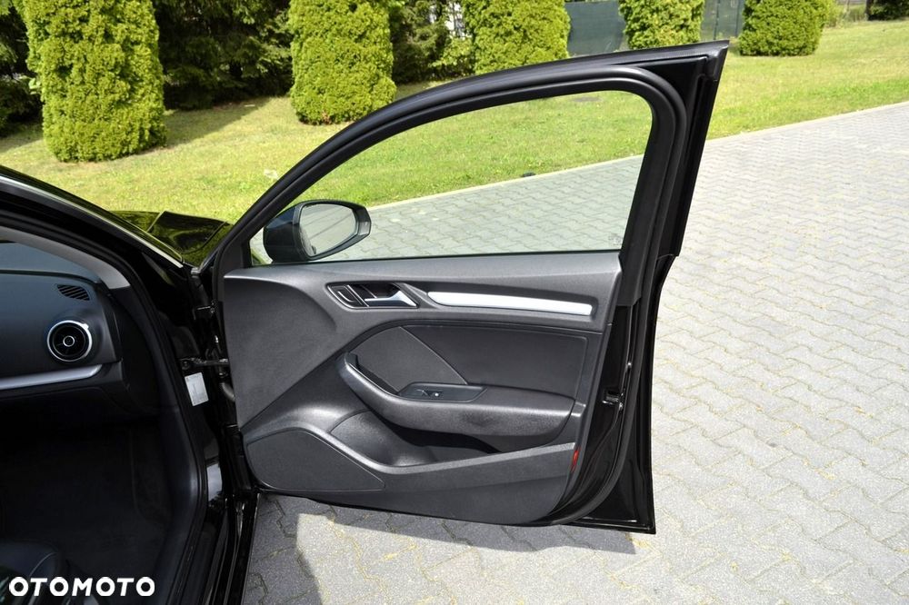 Audi A3 Sportback 1.6 TDI (clean diesel) Attraction - 29