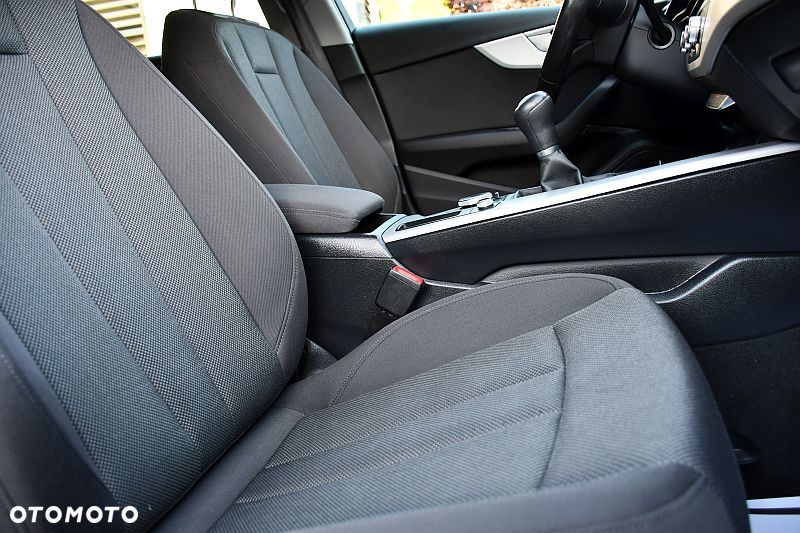 Audi A4 Avant 2.0 TFSI ultra sport - 23