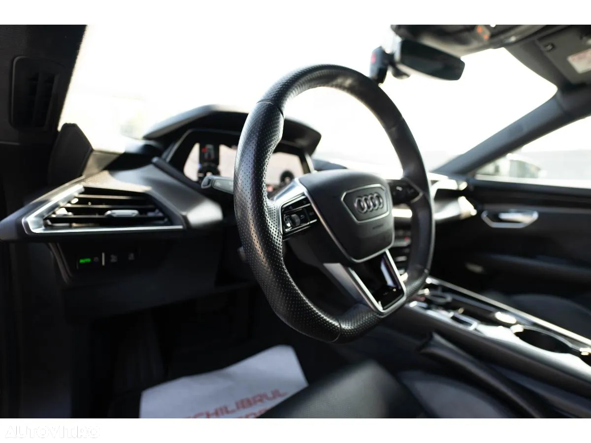 Audi e-tron GT 60 quattro - 25