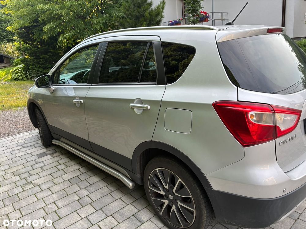 Suzuki SX4 S-Cross 1.6 Premium 4WD - 9
