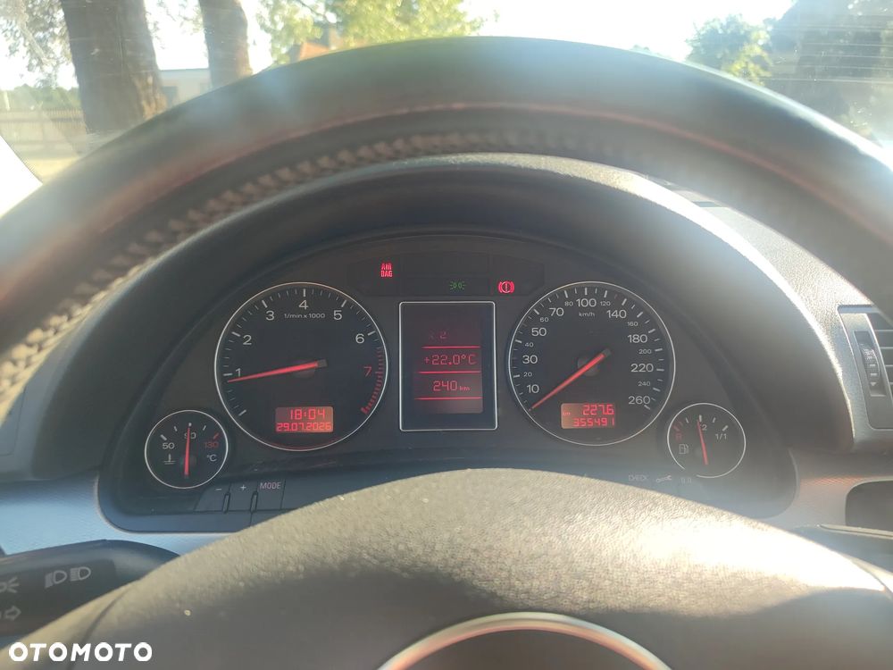 Audi A4 Limousine 1.8 T quattro - 14
