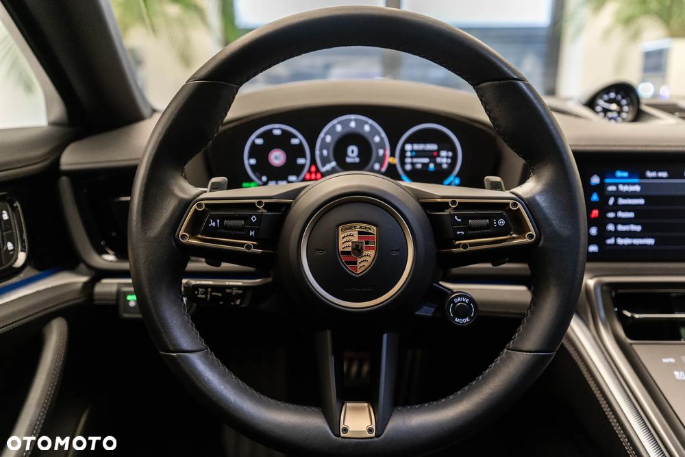 Porsche Panamera 4 - 16