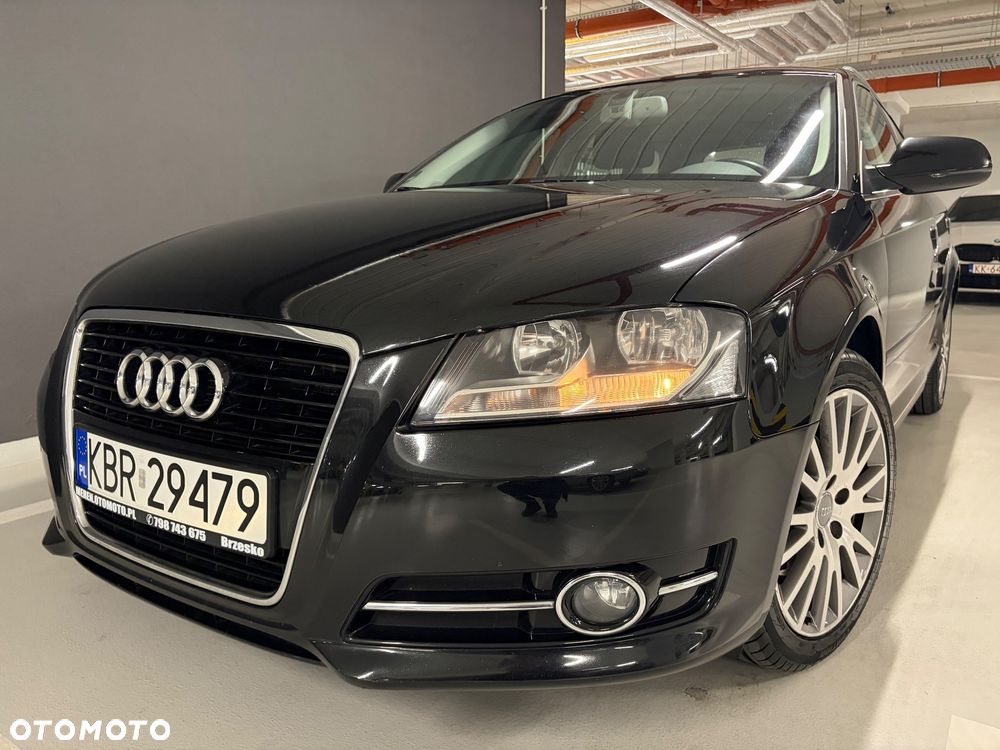 Audi A3 Sportback 2011 photo 2