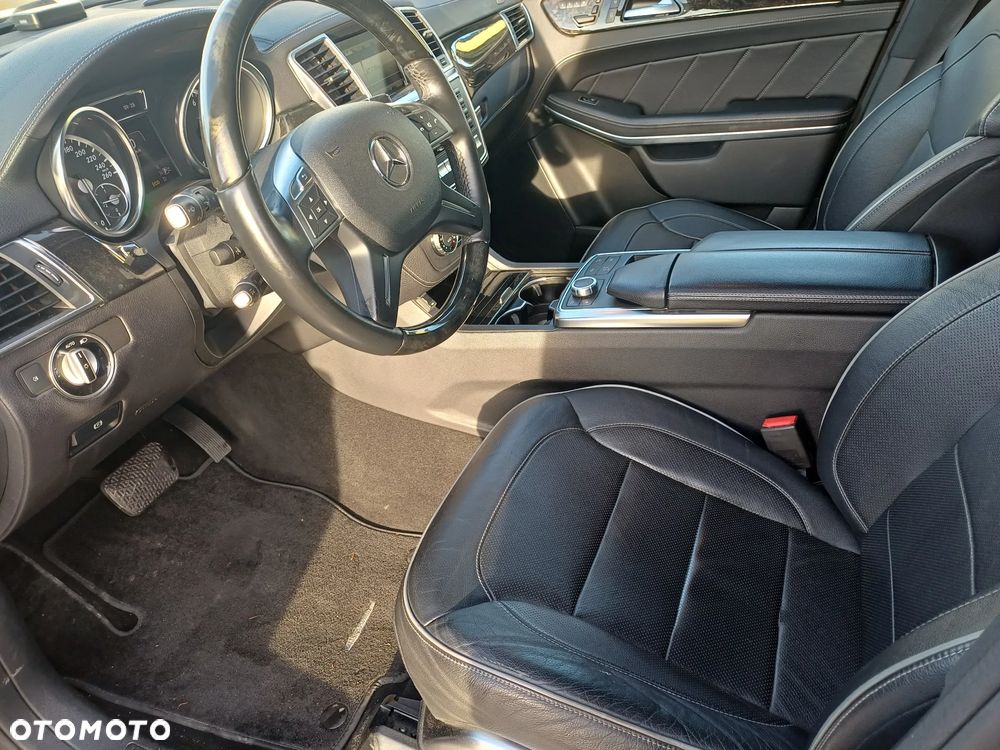 Mercedes-Benz GL 500 4Matic (BlueEFFICIENCY) 7G-TRONIC - 12