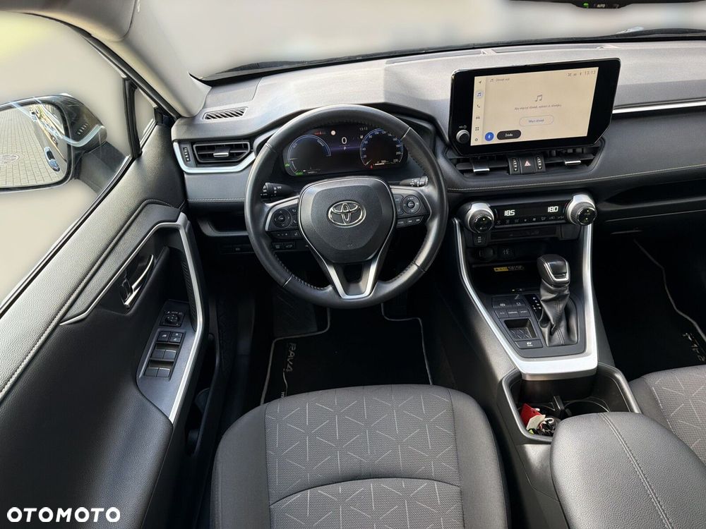 Toyota RAV4 - 18