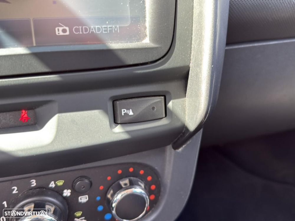 Dacia Duster 1.5 dCi Prestige - 10