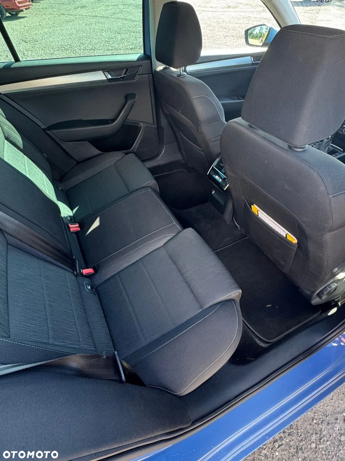 Skoda Superb Combi 2.0 TDI DSG Ambition - 20