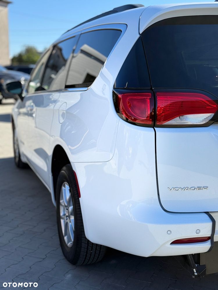 Chrysler Pacifica - 9