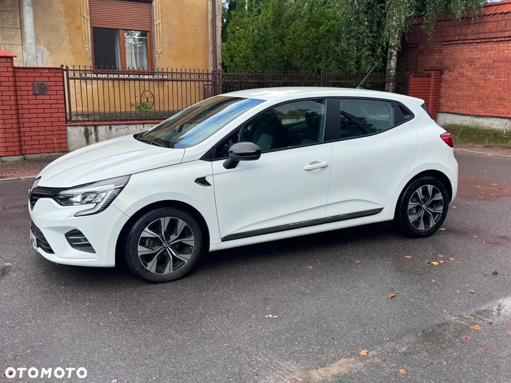 Renault Clio - 23