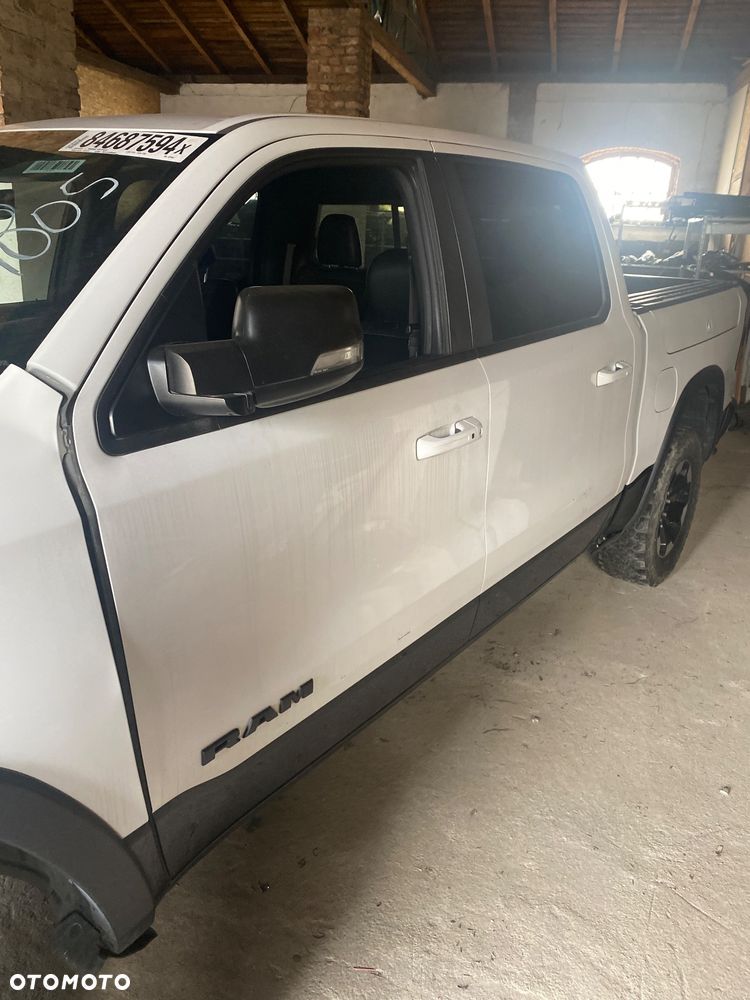 SŁUPEK PRÓG  PRAWA LEWA STRONA DODGE RAM 1500 2019+ - 12