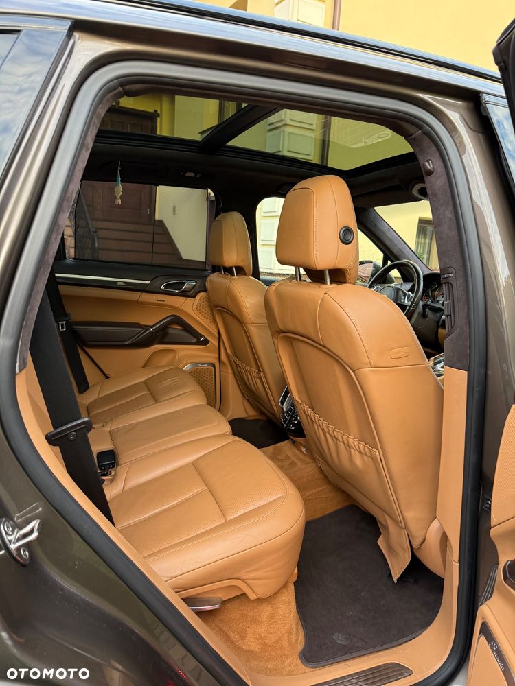 Porsche Cayenne S Diesel - 32