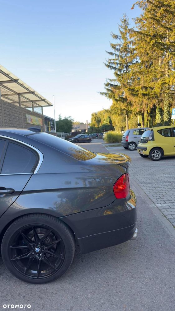 BMW Seria 3 - 18
