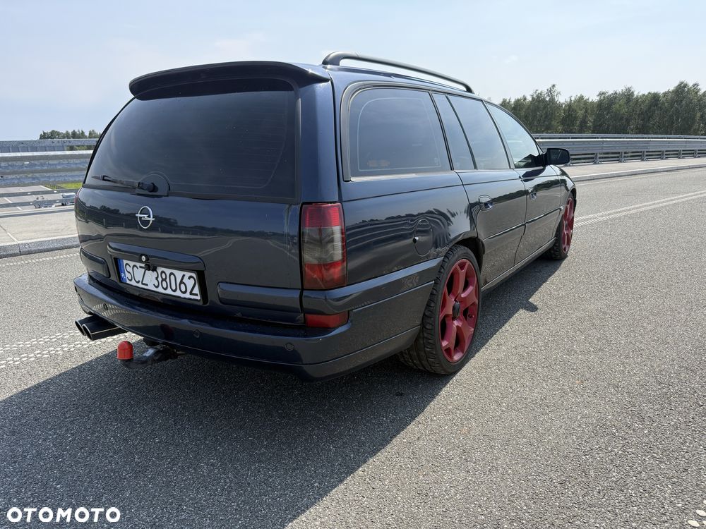 Opel Omega - 2