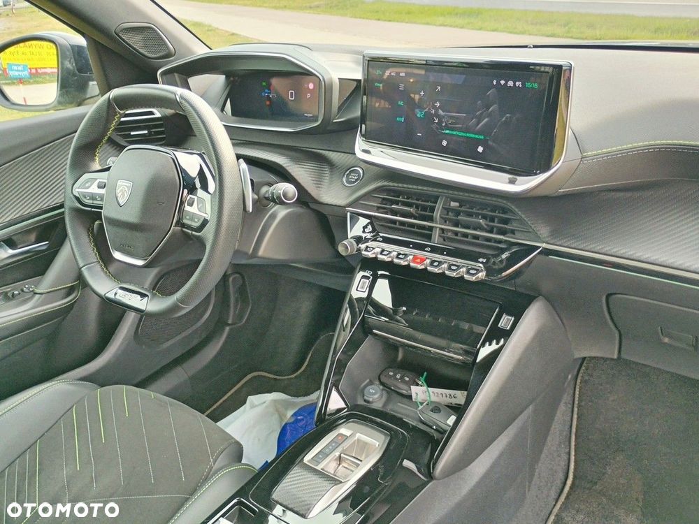 Peugeot 2008 1.2 PureTech Allure S&S EAT8 - 18