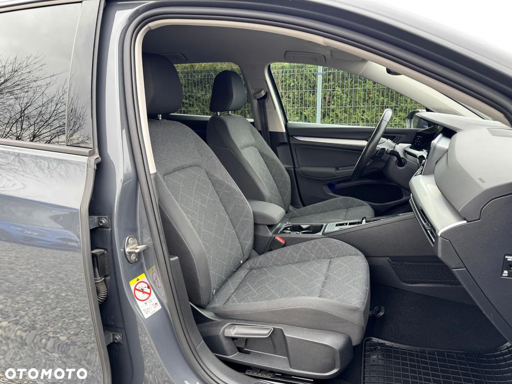 Volkswagen Golf - 27