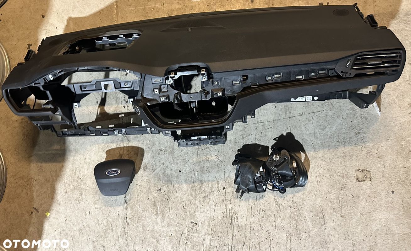 DESKA ROZDZIELCZA konsola kokpit pulpit poduszki airbag pasy KOMPLET ORYGINALNY Ford Focus MK4 - 1