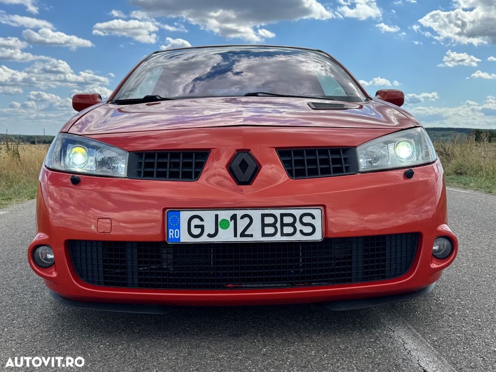 Renault Megane Sport F1-Team - 3