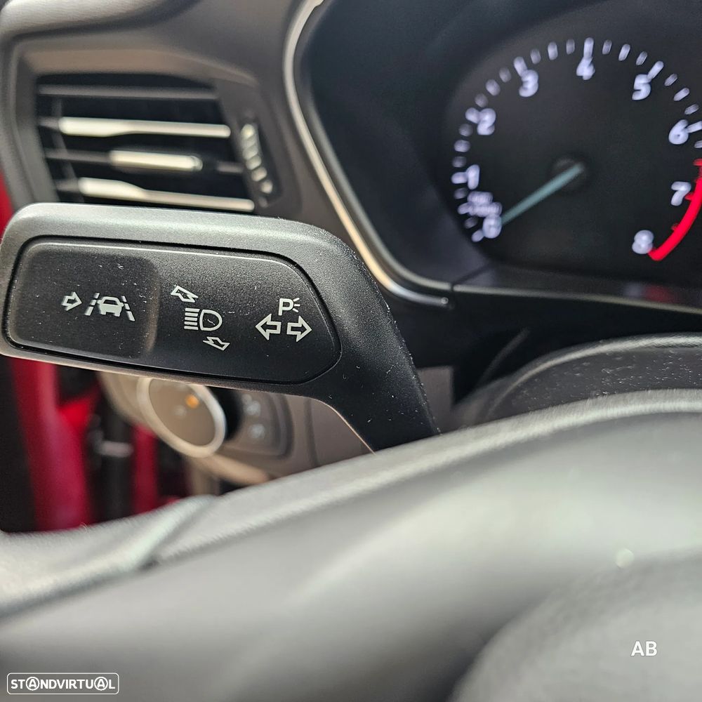 Ford Focus 1.0 EcoBoost Active - 23